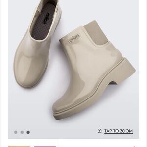 NEW $99 USD vegan jelly rain rubber Melissa Chelsea Boot in Beige 7